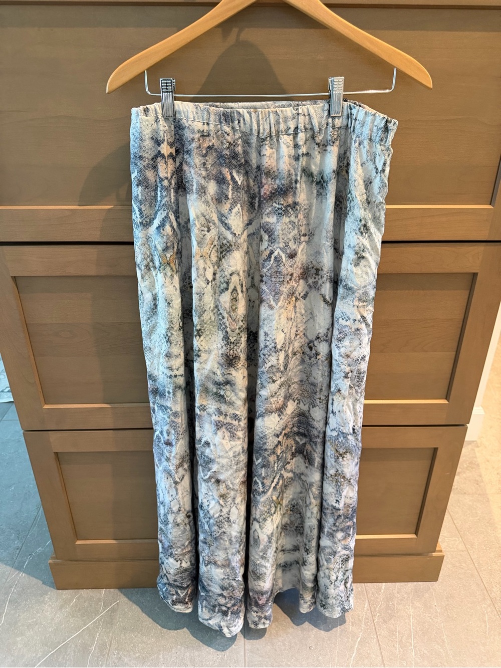Zara Snake-Print Maxi Skirt in Gray and Cream